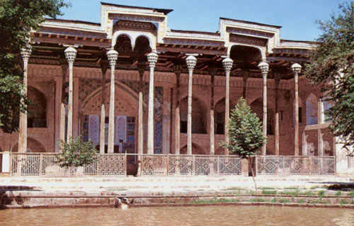 The Bolo-khauz Complex