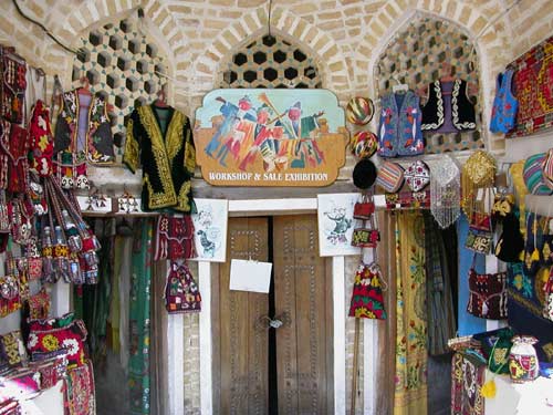 Nadir Divan Begi Madrasah