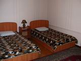 Rovshan Hotel