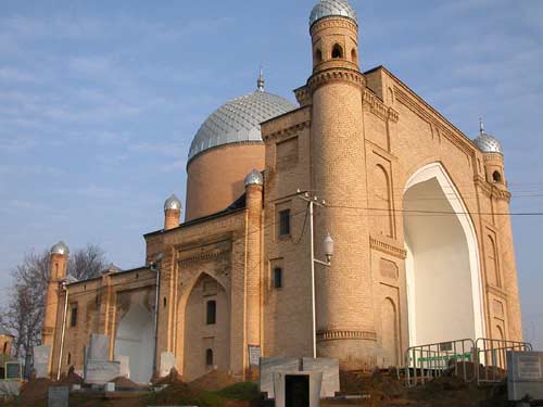 The mausoleum of Sheikh Zaynudin Bobo