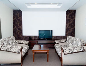 Charos Resort Зона отдыха в горах на берегу Чарвака