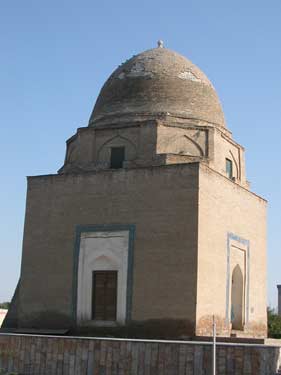 Ruhabad complex. Mausoleum